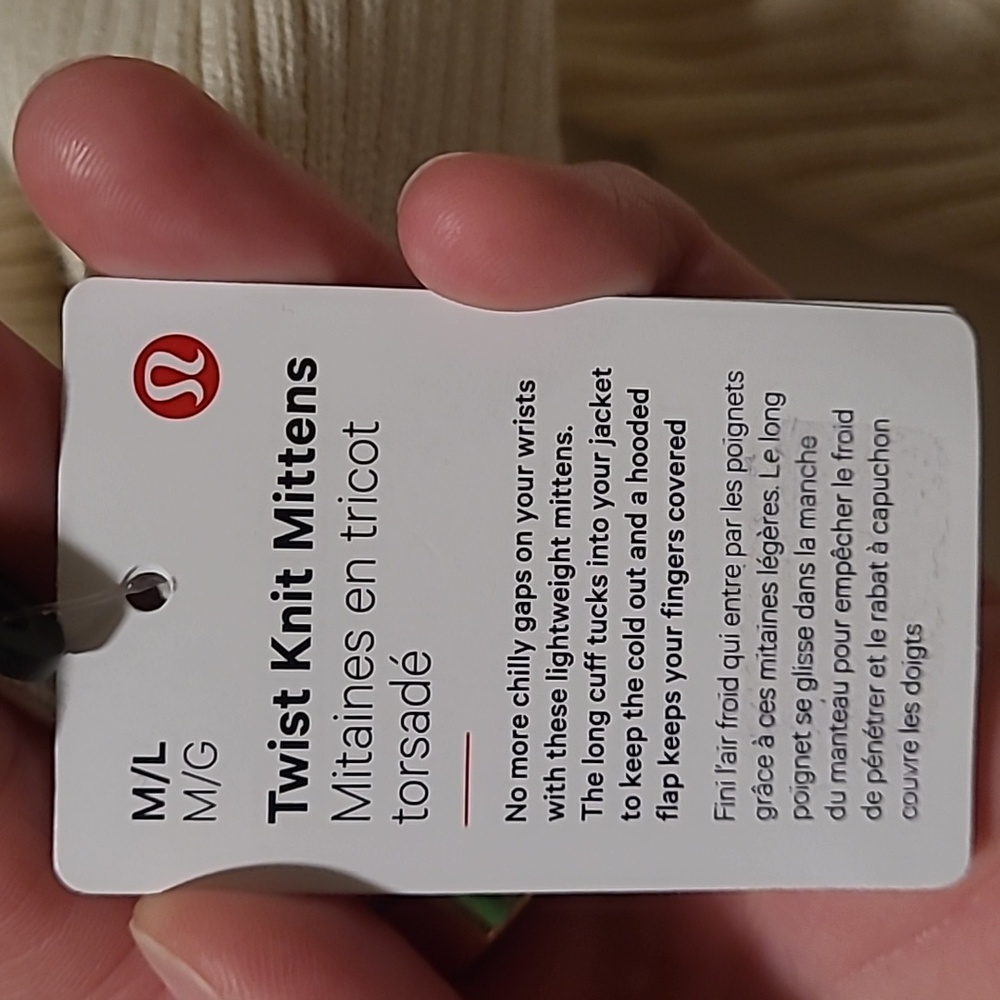 Lululemon Twist Knit Mittens - Picture 4 of 5
